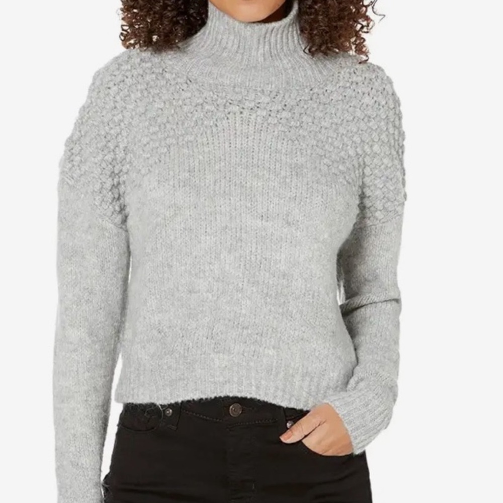 Free People Sweater Womens Medium Light Heather Gray Bradley Textured Turtleneck